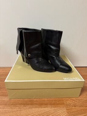 Michael Kors Bassey Bootie Leather Boots